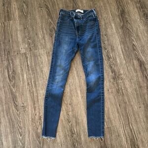 Abercrombie and Fitch The Jean Legging High Rise